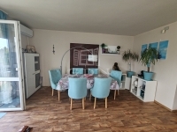 Csömör Üzlethelyiség