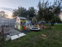 Csömör Üzlethelyiség