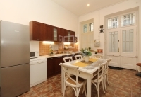 Budapest VI. kerület Lakás (téglaépítésű)