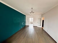 Vác Lakás (téglaépítésű)