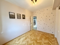 Vác Lakás (téglaépítésű)