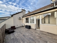 Vác Lakás (téglaépítésű)