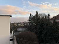 Vác Lakás (téglaépítésű)