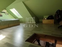 Vác Lakás (téglaépítésű)